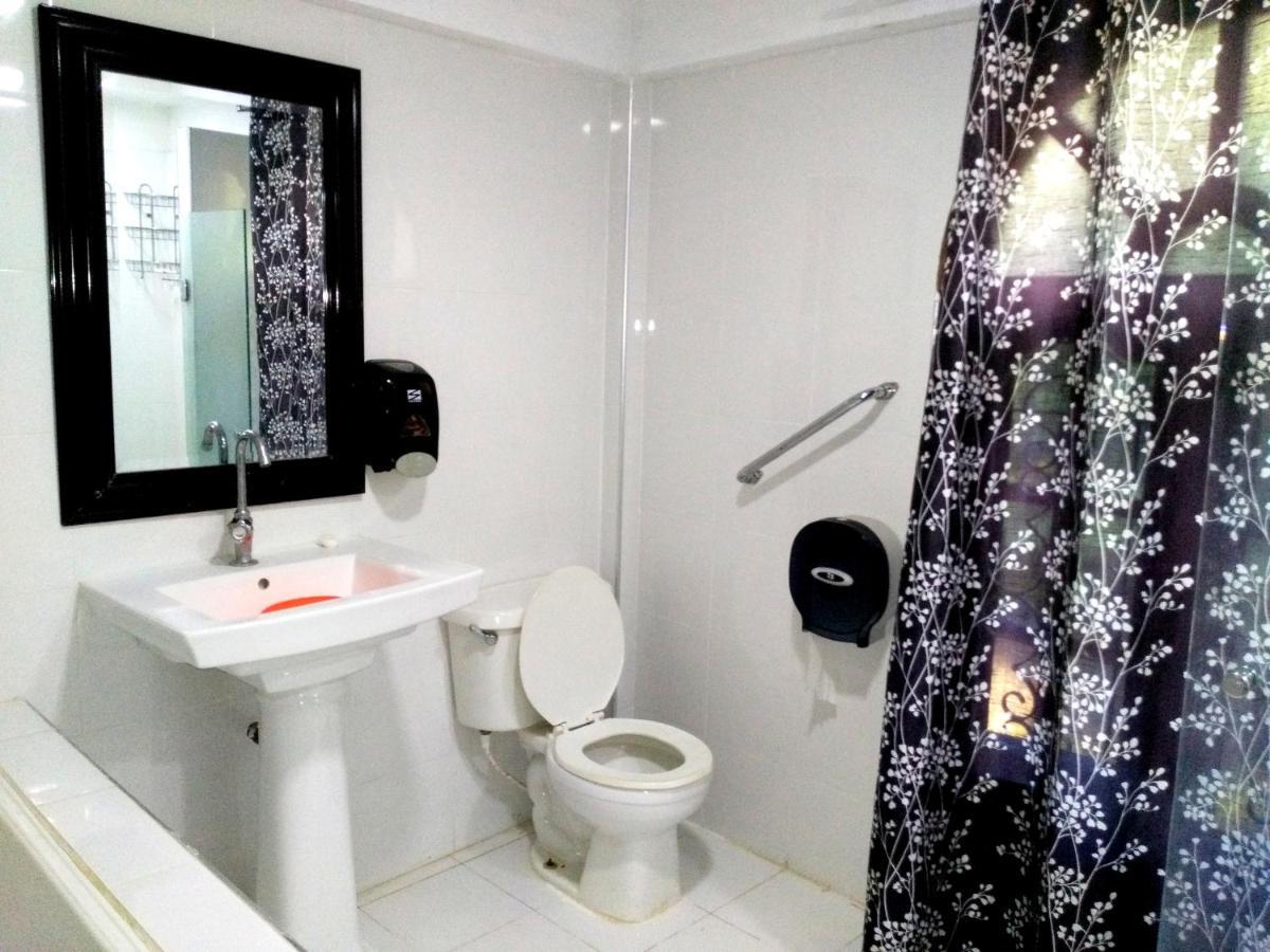 Senthil Complex Otel Jaffna Dış mekan fotoğraf