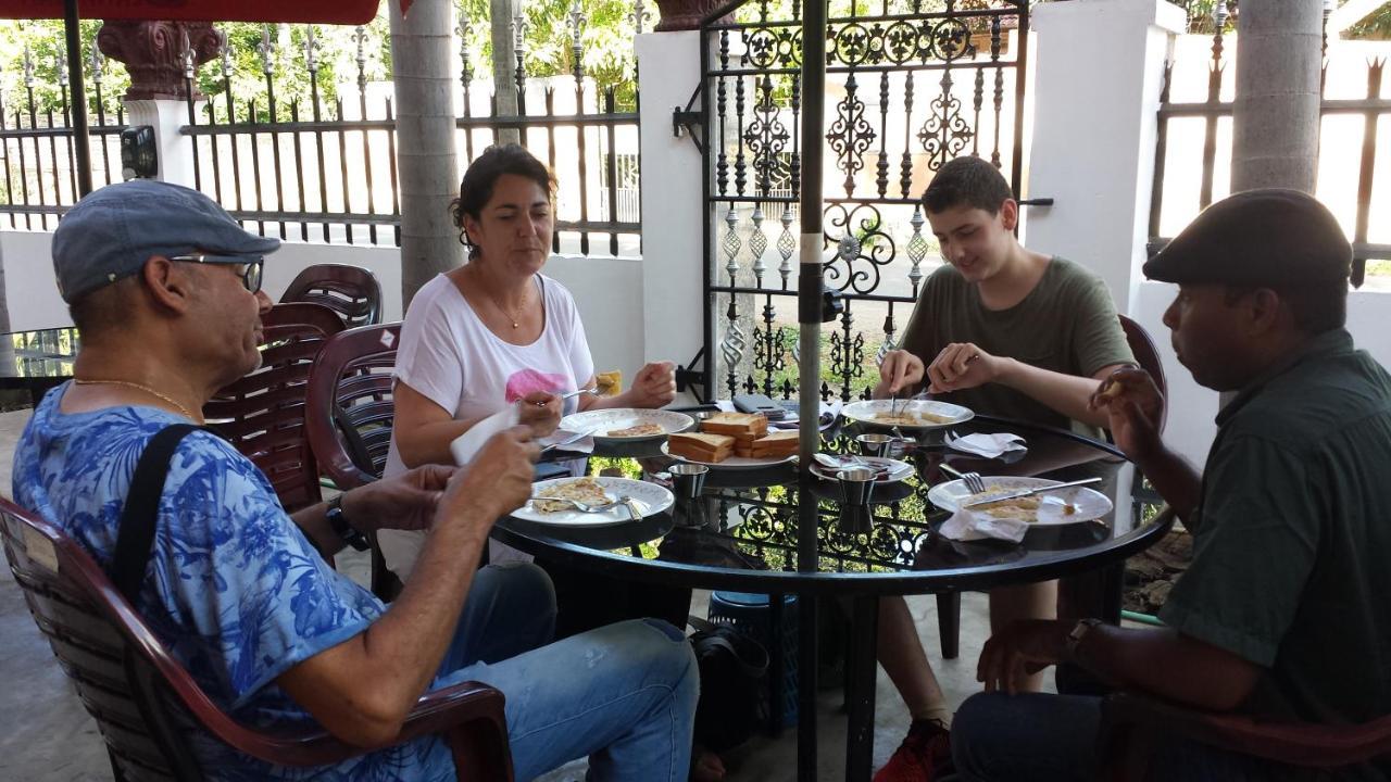 Senthil Complex Otel Jaffna Dış mekan fotoğraf
